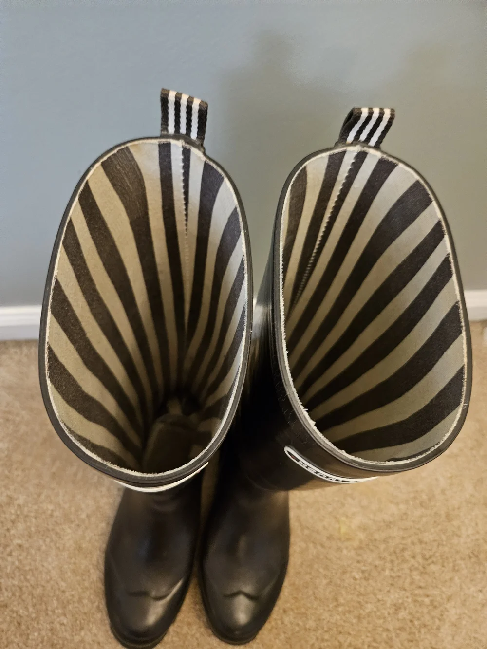Henri Bendel Black Rain Boots - Tall Black Waterproof Boots Women's Size 9